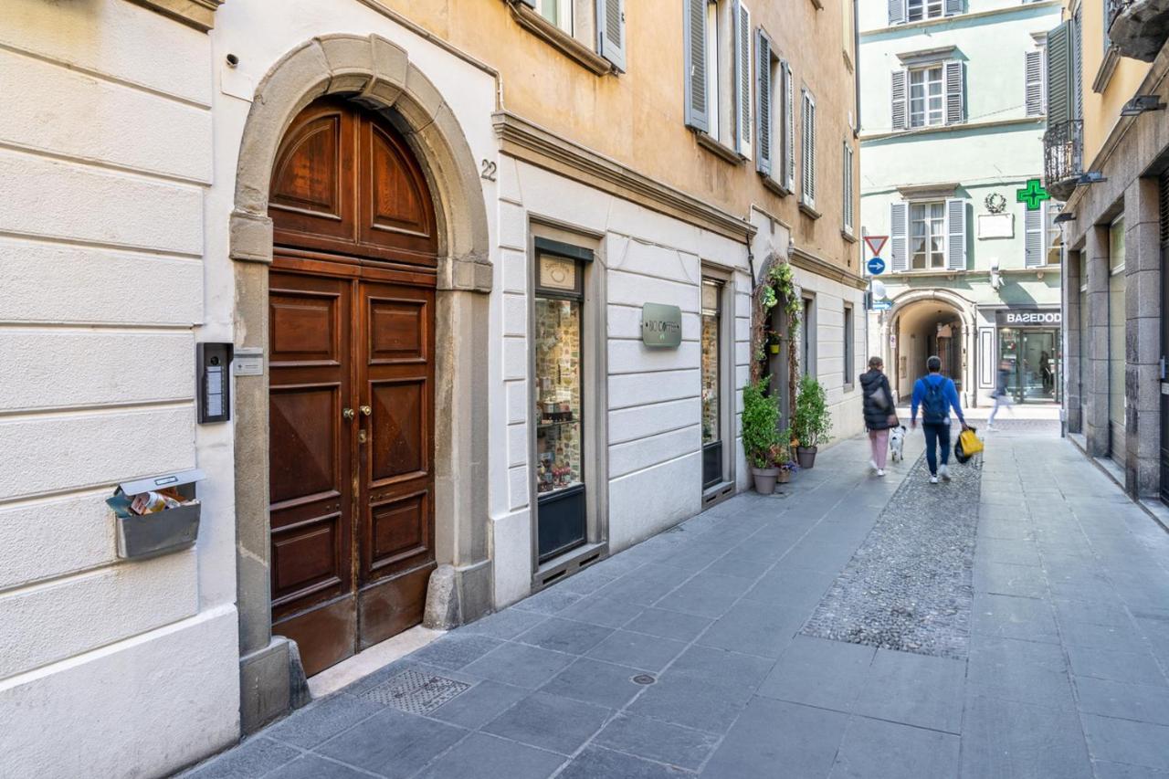 Ferienwohnung Centro Storico - Leonardo House Bergamo Exterior foto